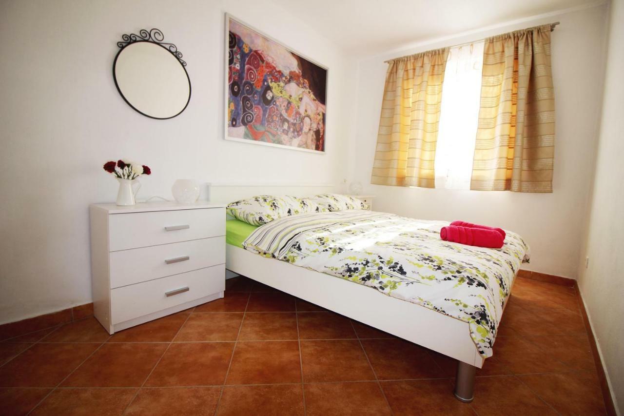 דירות פורץ House Anna מראה חיצוני תמונה