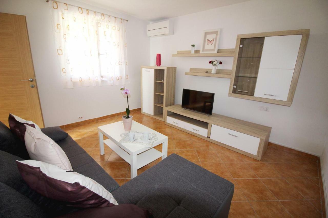 דירות פורץ House Anna מראה חיצוני תמונה